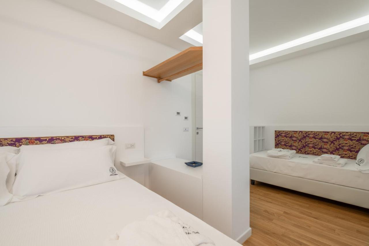 Helios Guest House Кальярі Екстер'єр фото