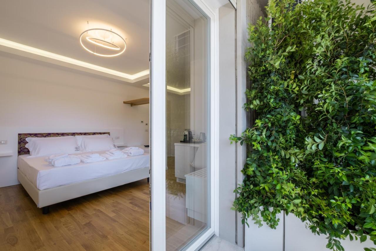 Helios Guest House Кальярі Екстер'єр фото
