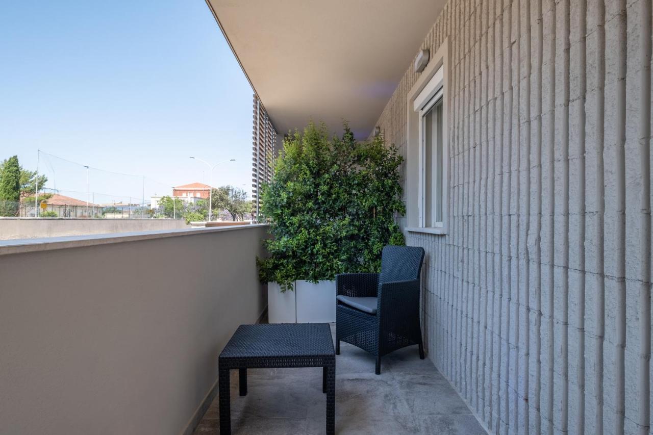 Helios Guest House Кальярі Екстер'єр фото