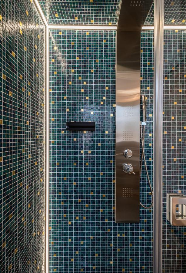 Helios Guest House Кальярі Екстер'єр фото